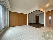 明るいお部屋は気持ちよく過ごせそうですね。