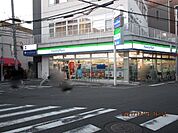 ファミリーマート茨木竹橋町店 徒歩4分。 270m