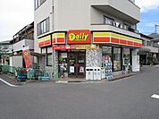 デイリーヤマザキ牧田店 徒歩9分。 720m