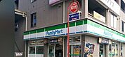 ファミリーマート豊津駅前店 徒歩2分。 100m