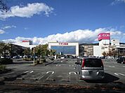 イオン高槻店 徒歩16分。 1260m