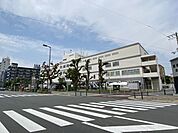 大阪市東淀川区役所 徒歩37分。 2910m
