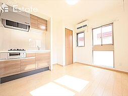 メゾン・ド・フォー・ユー 2階ワンルームのリビング/ダイニング