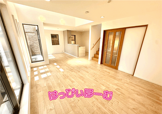 リビング/ダイニング 川口市弥平4丁目