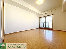 Gramercy Shirakawa Koen 6階ワンルームのリビング/ダイニング