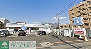 ローソン中川的場町店 徒歩7分。 530m