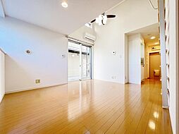 ヒルズ富岡 202 2階ワンルームのリビング/ダイニング