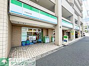 ファミリーマート戸塚矢沢店 徒歩5分。 380m