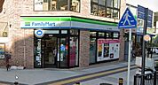 ファミリーマート金沢八景店 徒歩6分。コンビニ 430m