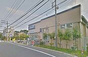 クリエイトエス・ディー鎌倉材木座店 179m