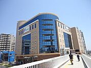 娯楽施設 80m