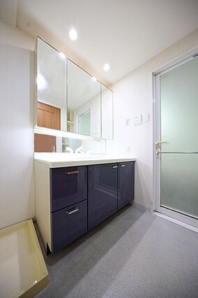 3面鏡タイプの...