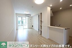 アミュレット 104 1階1LDKのリビング/ダイニング