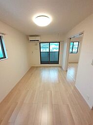 JR八高線 児玉駅 徒歩13分の賃貸アパート 2階2LDKのリビング/ダイニング