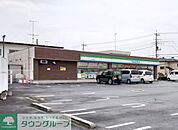 ファミリーマート ヤマキ東方店 徒歩8分。 620m