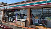 セブンイレブン熊谷新堀店 徒歩8分。 600m