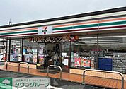 セブンイレブン館林バイパス店 徒歩13分。 1020m
