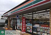 セブンイレブン深谷南通り店 徒歩12分。 890m