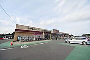 とりせん北本店 徒歩15分。スーパー 1130m