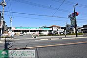 ドラッグセイムス北本店 894m
