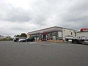 セブンイレブン 上里金久保店 徒歩11分。 860m