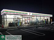 セブンイレブン熊谷筑波店 徒歩10分。 740m