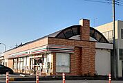 セブンイレブン 行田病院前店 徒歩8分。 570m