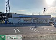 ローソン 深谷萱場店 徒歩8分。 610m