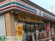セブンイレブン加須花崎南店 徒歩11分。 830m