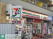 セブンイレブン鴻巣駅西口店 徒歩6分。 450m