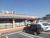 セブンイレブン八王子絹ケ丘1丁目店 462m