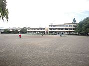 日野市立日野第六小学校 490m