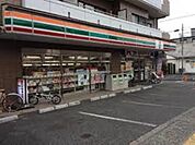 セブンイレブン八王子元本郷町店 85m