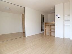 ドルフエンデIII 102 1階2LDKのリビング/ダイニング