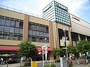 京王ストア 892m