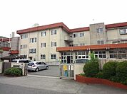 宇津木台小学校  950m