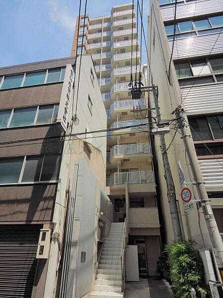 レジュールアッシュ谷町 ｜大阪府大阪市中央区谷町3丁目(賃貸マンション1K・10階・20.83㎡)の写真 その1