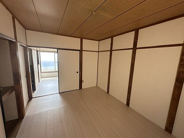 室内を拡大表示