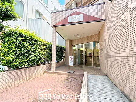 モニター付オートロックシステムでセキュリティ面も良好です!宅配ボックスも完備されておりますので、不在時でも受け取れるのは安心ですね。