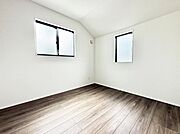 1号棟  ■窓の配置や通気性の良い設計で部屋の空気がこもらず、常に新鮮な空気が流れます