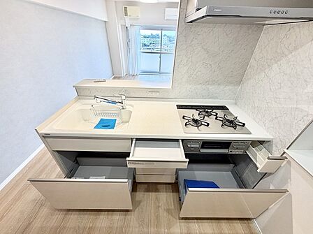 ■美味しい時間が生まれる、笑顔あふれるキッチン