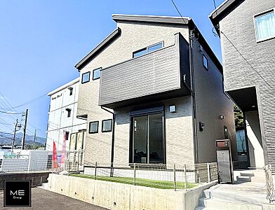 外観:1号棟 ■家族みんなが笑顔で過ごせる、安心感のある住まい 外観:1号棟 ■家族みんなが笑顔で過ごせる、安心感のある住まい