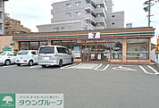 セブンイレブン博多三筑2丁目店 徒歩4分。コンビニ 290m