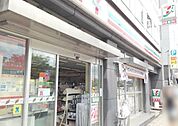 セブンイレブン中央区福岡大濠公園駅前店 604m