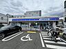 周辺：ローソン 博多駅南六丁目店 徒歩2分。 100m