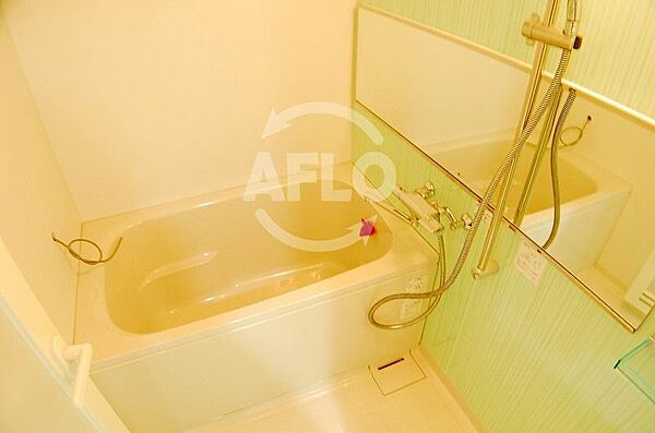 画像9:ポローニア立花通り　清潔な浴室
