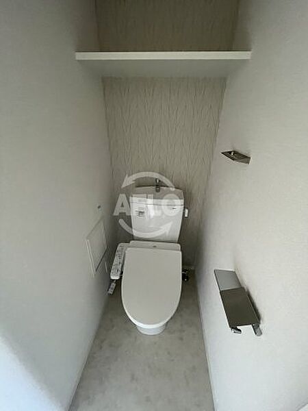 画像9:エスリード阿波座プライムコート　トイレ