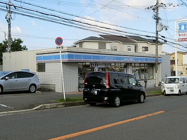 周辺：【コンビニエンスストア】ローソン　鶴山台店まで554ｍ