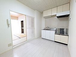 居間