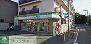 ファミリーマート東古市場店 徒歩0分。 1m